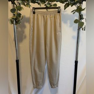 Gymshark x Whitney Simmons loose Joggers